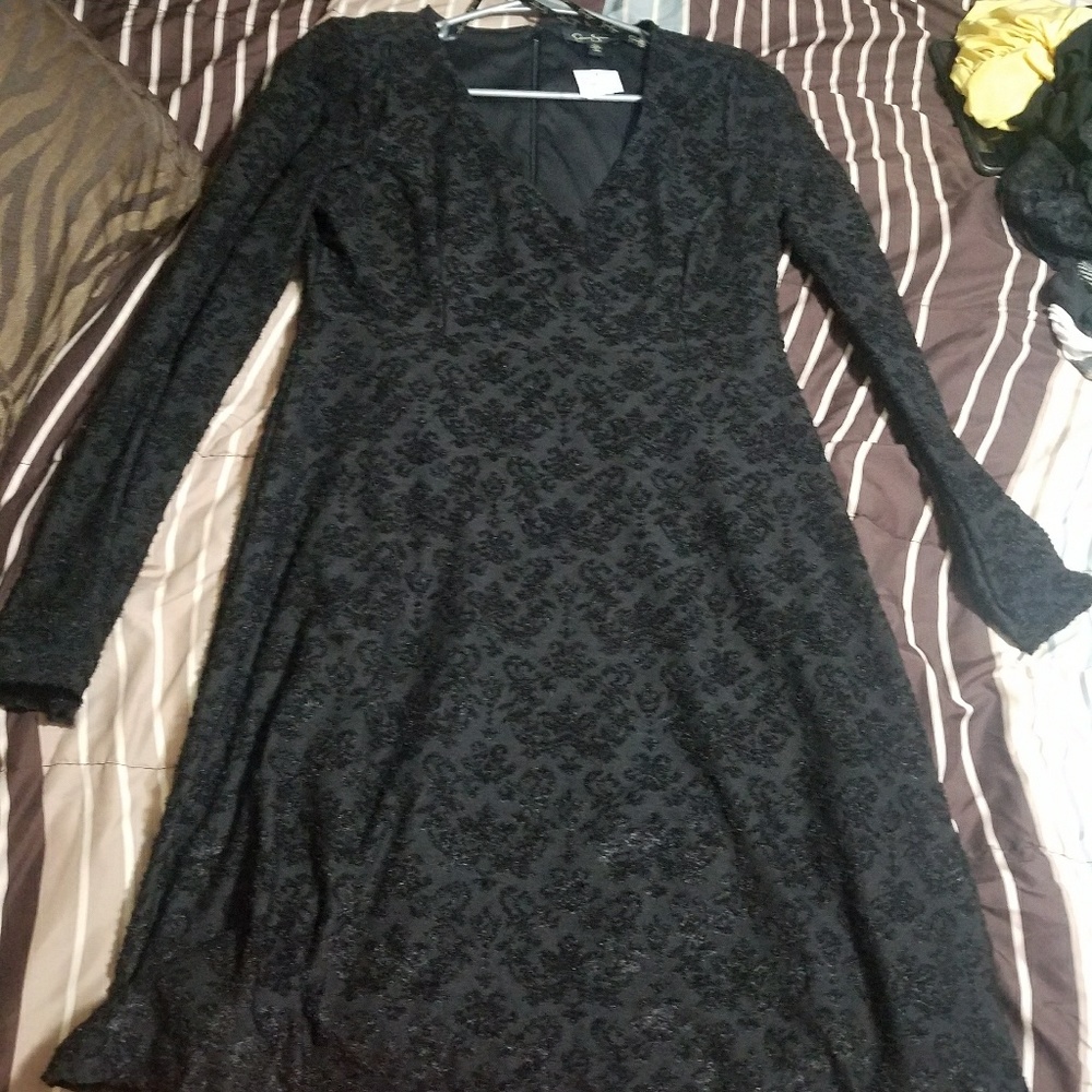 Dress - Picture 5 of 5